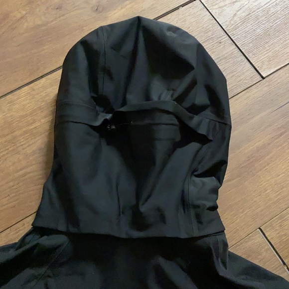 Lululemon Sleet Sprinter Jacket size 10 - Picture 8 of 9